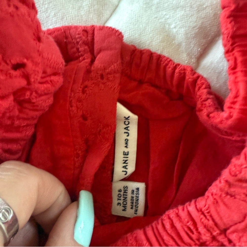 Janie and Jack red girls eyelet bow romper puff sleeves size 3-6M - Picture 3 of 5